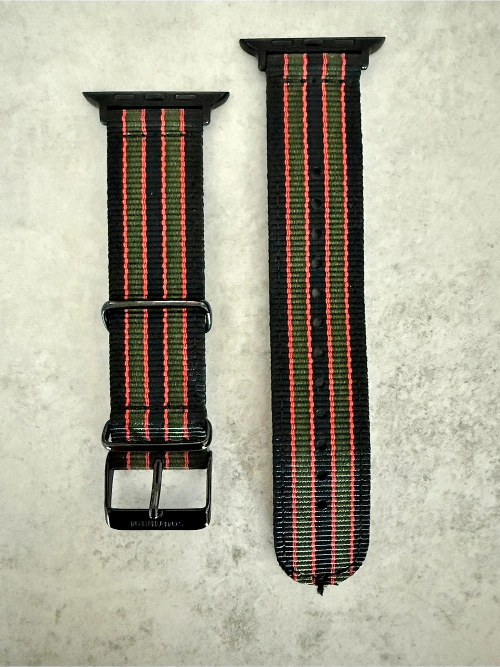 Southern Straps Adjustable Nylon Apple Watch Strap in Black/Green (49mm-42mm)
